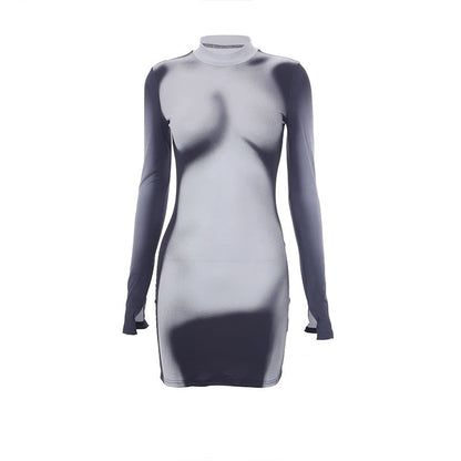 Robe Courte Ajustée à Imprimé Graphique